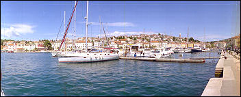 ein Teil der Marina an der ostseite des Hafens von Mali Losinj