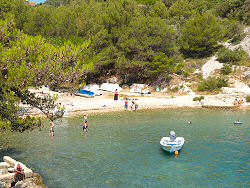 Strand / Bucht Valdarke in Mali Losinj - Kroatien